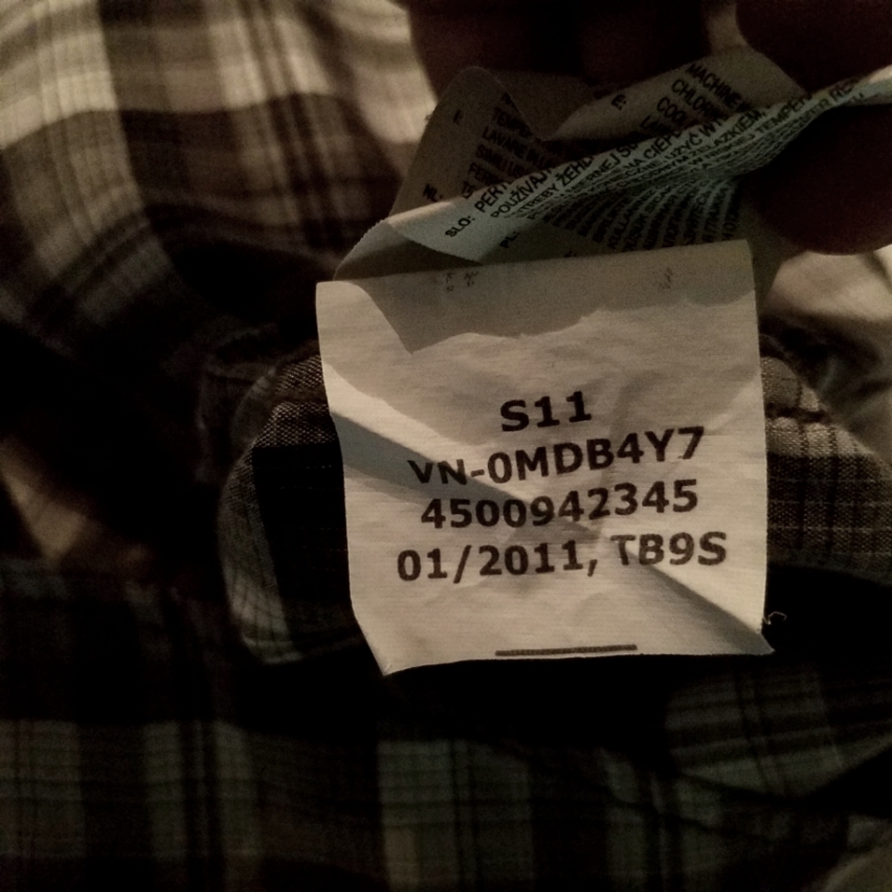 Van's Short Sleeve Plaid Snap Button Down Shirt - Picture 6 of 10